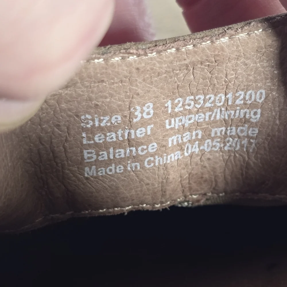 Dansko Sheena Wedge Booties Walnut Ankle Nubuck Leather Women's US 7.5  Comfort
